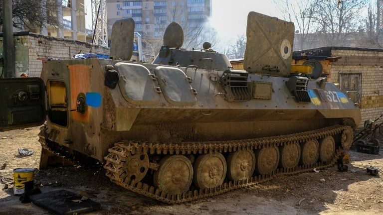 領土防衛隊が入手したロシア軍の戦闘用車両/Vasco Cotovio/CNN