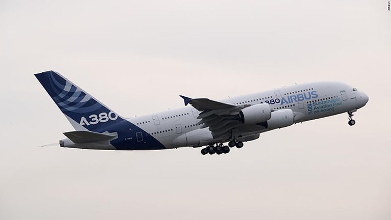 ＳＡＦ（持続可能な航空燃料）を使って試験飛行を行ったエアバスＡ３８０スーパージャンボ/Airbus