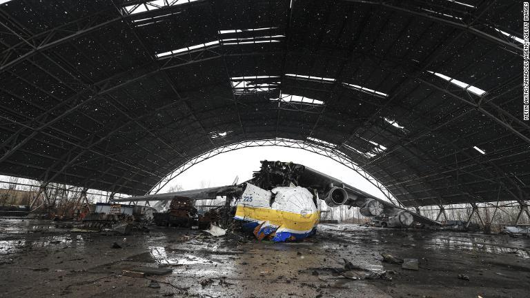 ムリーヤが破壊された経緯は不明。意図的な破壊行為だったのか、それとも空港制圧を狙った攻勢の巻き添えになったのかは分からない/Metin Aktas/Anadolu Agency/Getty Images