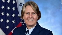 米沿岸警備隊に初の女性司令官、バイデン大統領が指名