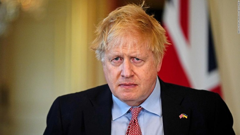 英国のジョンソン首相＝７日、英ロンドンの首相官邸/Aaron Chown/WPA Pool/Getty Images