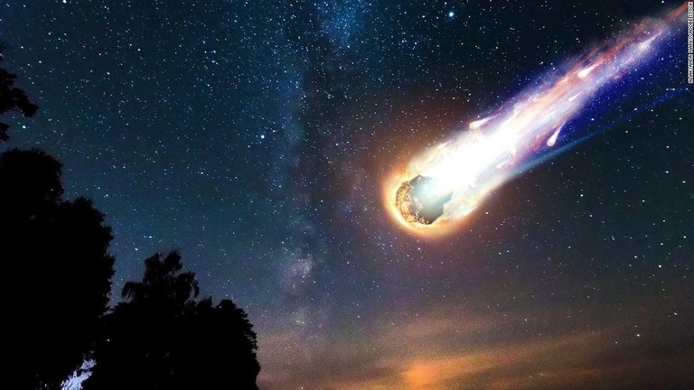 ２０１４年にパプアニューギニアの沖合で墜落した隕石を米軍が「恒星間天体」と確認/Aliaksandr Marko/Adobe Stock