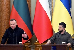 ポーランド大統領、ロシアのウクライナ侵攻は「戦争ではなくテロ」