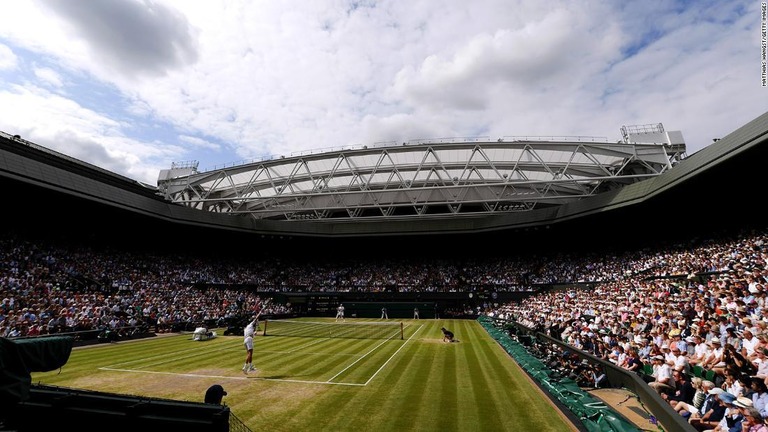 ６月に開幕するウィンブルドン選手権でロシアとベラルーシの選手が出場禁止に/Matthias Hangst/Getty Images