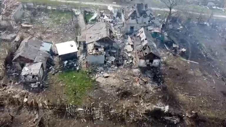 ウクライナ東部の町ポパスナの破壊の様子を捉えたドローン映像が公開された/From Telegram