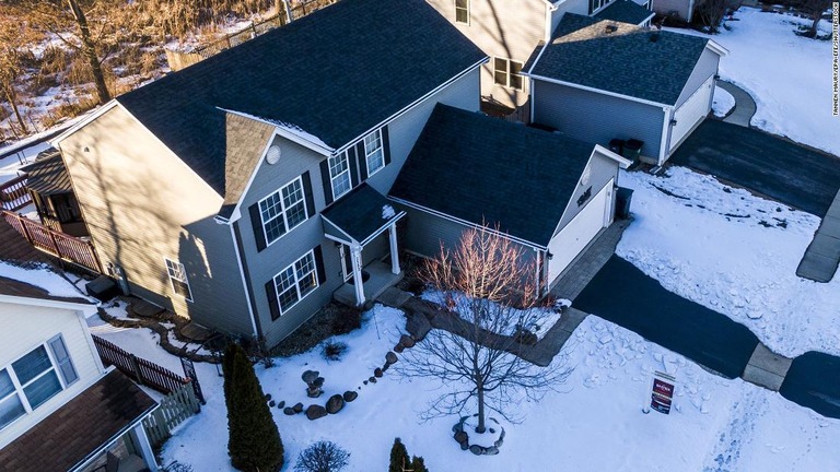 販売中の住宅＝１月２１日、米イリノイ州ラウンドレイクハイツ/Tannen Maury/EPA-EFE/Shutterstock