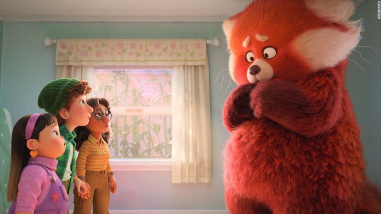 ディズニープラスで配信されている映画「私ときどきレッサーパンダ」/Disney/Pixar