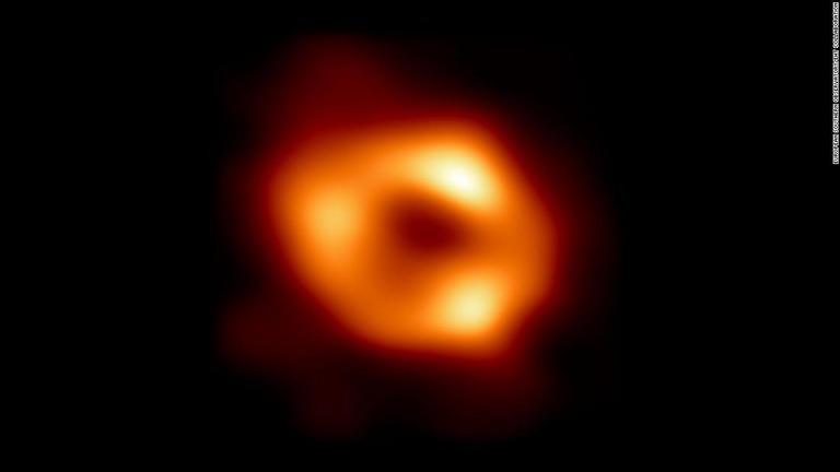 天の川銀河の中心にある巨大ブラックホール「いて座Ａ」の画像が初めて撮影された/European Southern Observatory/EHT Collaboration