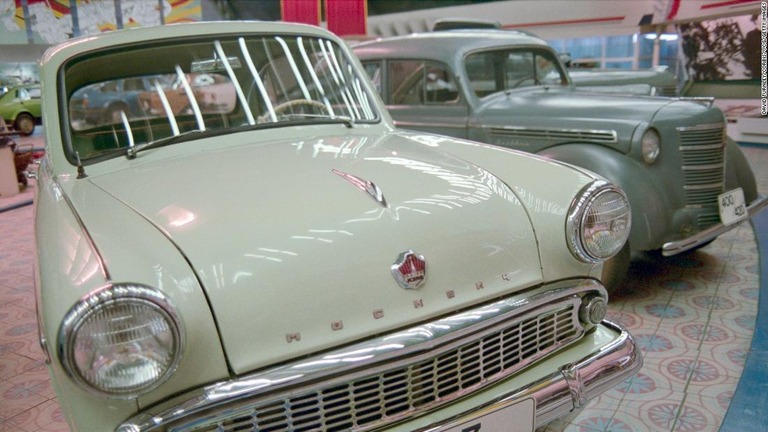 ロシアの首都モスクワで、旧ソ連時代の自動車ブランド「モスクビッチ」を復活させる計画が発表された/David Turnley/Corbis/VCG/Getty Images