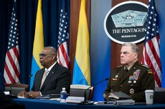 ２０カ国がウクライナへ新たな軍事支援を表明、米国防長官