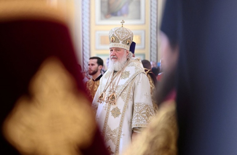 ロシア南西部のロストフ・ナ・ドヌでミサを執り行うキリル総主教/Sergey Pivovarov/Reuters/File