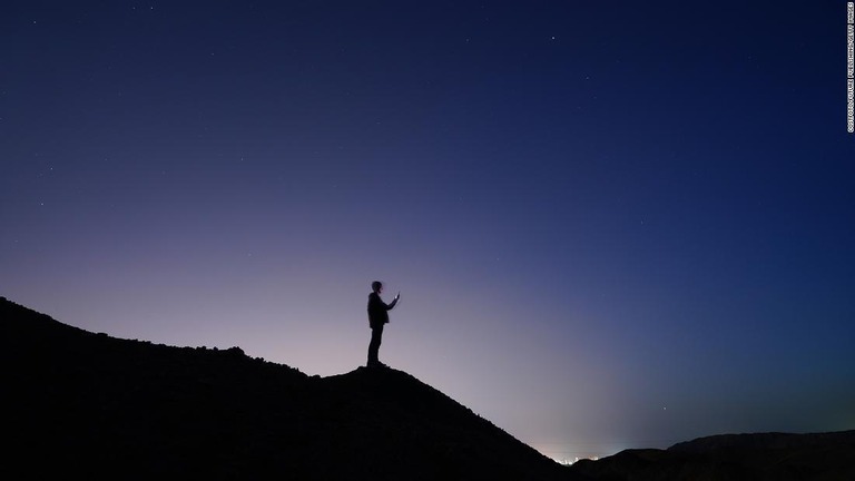 惑星５つが夜空に並ぶ珍しい現象が、今月世界各地で観測できる/Costfoto/Future Publishing/Getty Images