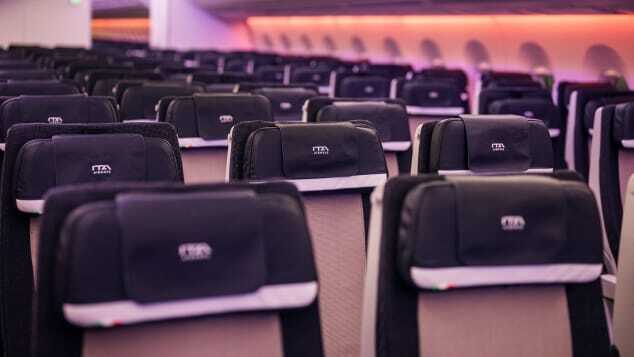 優雅なデザインに一新されたエコノミークラスの座席/ITA Airways