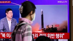 韓国と米国がミサイル計８発を発射　北朝鮮に対抗