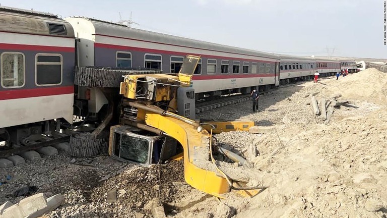 イラン東部で旅客列車が脱線し、少なくとも１７人が死亡した/West Asia News Agency/Reuters