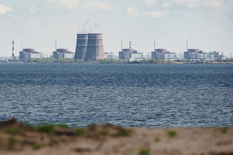 ウクライナのザポリージャ原子力発電所/Ed Jones/AFP/Getty Images