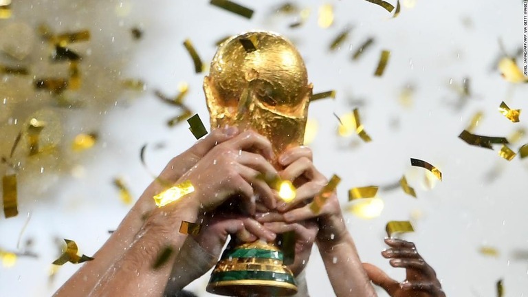 ２０２６年のワールドカップ（Ｗ杯）が米国、メキシコ、カナダの１６都市で開催することがわかった/JEWEL SAMAD/AFP/AFP via Getty Images