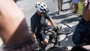 バイデン米大統領、自転車で転倒も「手当ては不要」