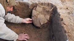 焼かれていない粘土でできた石板が水底で長い年月もちこたえたのは奇跡に近いと研究者