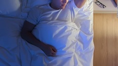 睡眠中の照明、シニア世代の健康に悪影響か　米研究