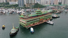 香港の水上レストラン、運営会社が沈没の発表撤回　当局の調査受け