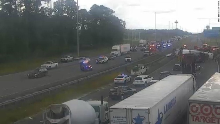 米南部ジョージア、フロリダ州境の幹線道路で交通事故があり、４人が死亡した/From @511Georgia Twitter