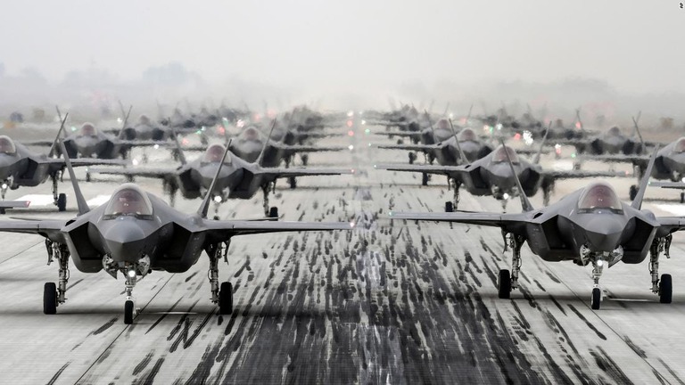 韓国の最新鋭ステルス戦闘機「Ｆ３５Ａ」＝３月２５日/AP