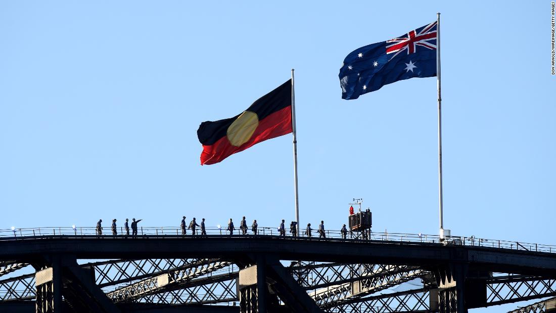 シドニー・ハーバーブリッジに先住民（アボリジナルピープル）の旗が常設される