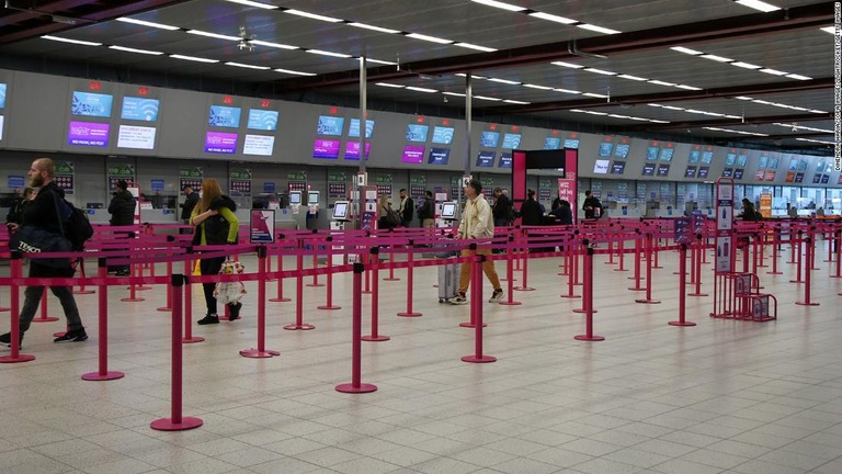 ロンドン・ルートン空港/Dinendra Haria/SOPA Images/LightRocket/Getty Images