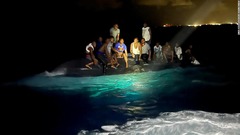 バハマ沖でハイチ移民のボート転覆、１７人の遺体収容