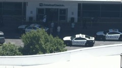 空港で発砲の女、警官が銃撃　乗客逃げ惑い混乱状態に　米テキサス州