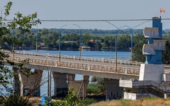 ロシア、橋損傷で重兵器をヘルソン市に搬入できず　ウクライナが主張