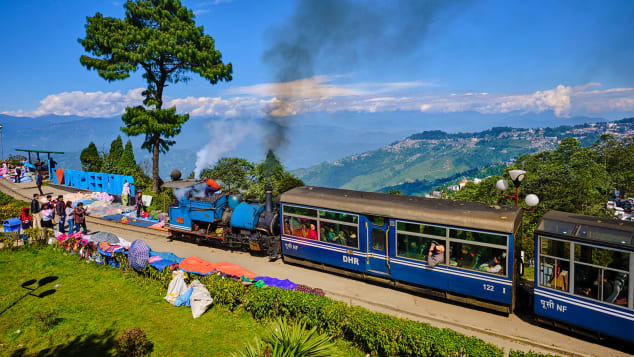 ダージリン・ヒマラヤ鉄道/Tuul & Bruno Morandi/Stockbyte Unreleased/Getty Images