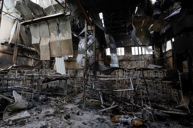 ドネツク州オレニウカにある収容施設の爆発現場＝２９日/Alexander Ermochenko/Reuters