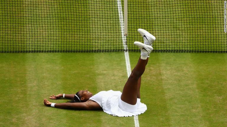 ウィンブルドンでの7回目の優勝を果たした際のウィリアムズ選手=2016年/Julian Finney/Getty Images