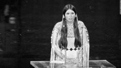 米アカデミー、先住民女性に半世紀ぶり謝罪　マーロン・ブランド代理で受賞拒否演説