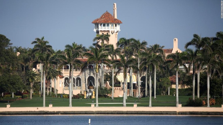 フロリダ州にあるトランプ前大統領の邸宅「マール・ア・ラーゴ」/Marco Bello/Reuters