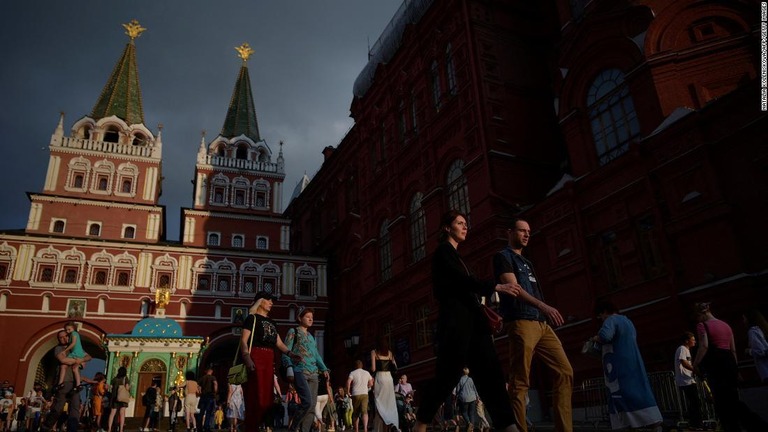 ロシア政府は２０１４年のクリミア半島併合以降、経済の「要塞化」を進めてきた/Natalia Koleniskova/AFP/Getty Images
