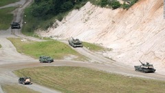 米韓連合師団、初の実弾演習　非武装地帯からわずか３０キロ
