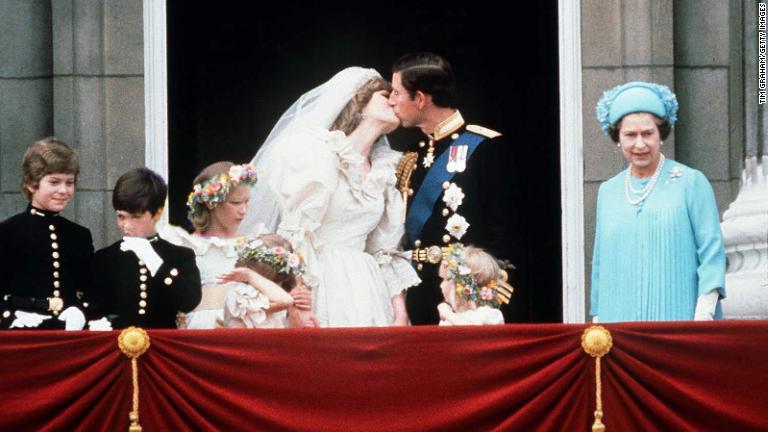 １９８１年７月２９日、チャールズ皇太子とダイアナ妃の結婚式/Tim Graham/Getty Images