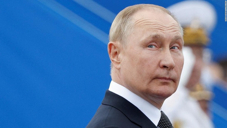 ロシア・サンクトペテルブルクの自治体当局者がプーチン大統領の弾劾を呼び掛けた/Maxim Shemetov/Reuters