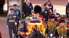 英エリザベス女王の棺、国会議事堂に　市民の弔問開始