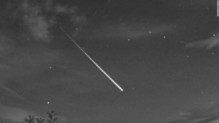 英スコットランドと北アイルランド、およびイングランド北部で夜空を流れる異常な火球が観測された/UK Meteor Network