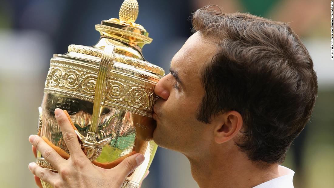 フェデラー選手は8回優勝の優勝を誇るウィンブルドンで代名詞といえる存在だった/Julian Finney/Getty Images Europe/Getty Images