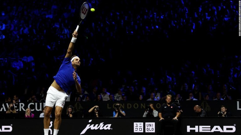 ロジャー・フェデラーが現役最後の試合を終え、輝かしい競技人生の幕を下ろした/Clive Brunskill/Laver Cup/Getty Images