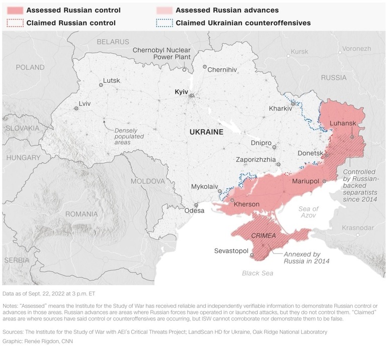 濃いピンク色はロシアの推定支配地域、薄いピンク色はロシアの推定進軍地域、ピンク色の点線はロシアの支配が主張されている地域、青色の点線はウクライナの反攻が主張されている地域を指す。データは米東部時間９月２２日午後３時時点のもの。「推定」とは米シンクタンク戦争研究所（ＩＳＷ）が信頼できる独自に検証可能な情報を有していること、「主張」とは支配や反攻があるとの情報筋からの発言があるもののＩＳＷがその証明や反証をできていないことを意味する/CNN
