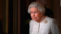 エリザベス女王の死因は老衰、当局が死亡証明書を公表