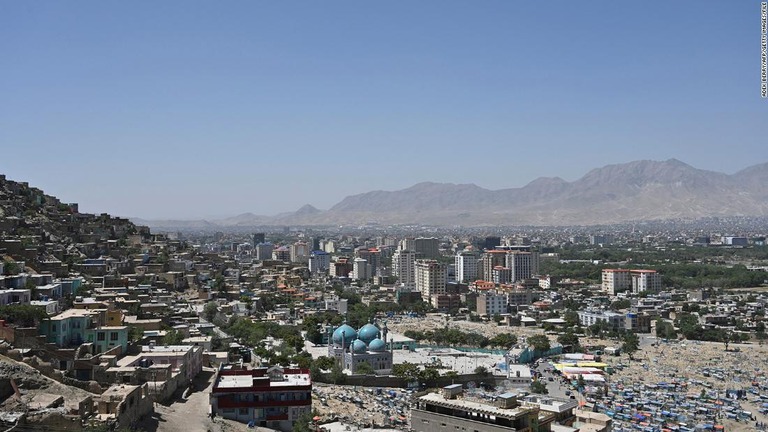 アフガニスタンの首都カブールにある教育センターで自爆攻撃が発生した/Adek Berry/AFP/Getty Images/File