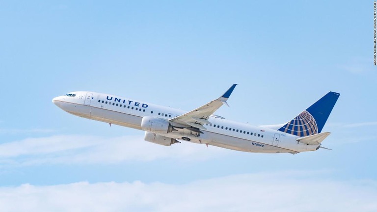 米ユナイテッド航空はＪＦＫ発着便の運航を一時的に中止すると発表した/AaronP/Bauer-Griffin/GC Images/Getty Images