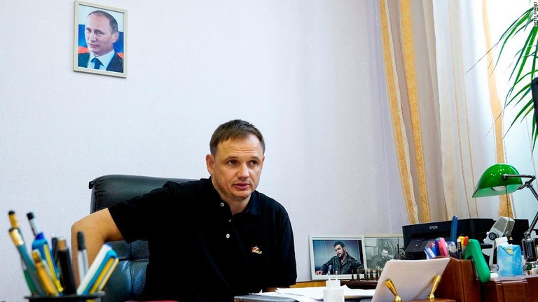 親ロシア派の政権幹部であるキリル・ストレモソフ氏が軍の敗北を「無能な指揮官」のせいと批判/Getty Images